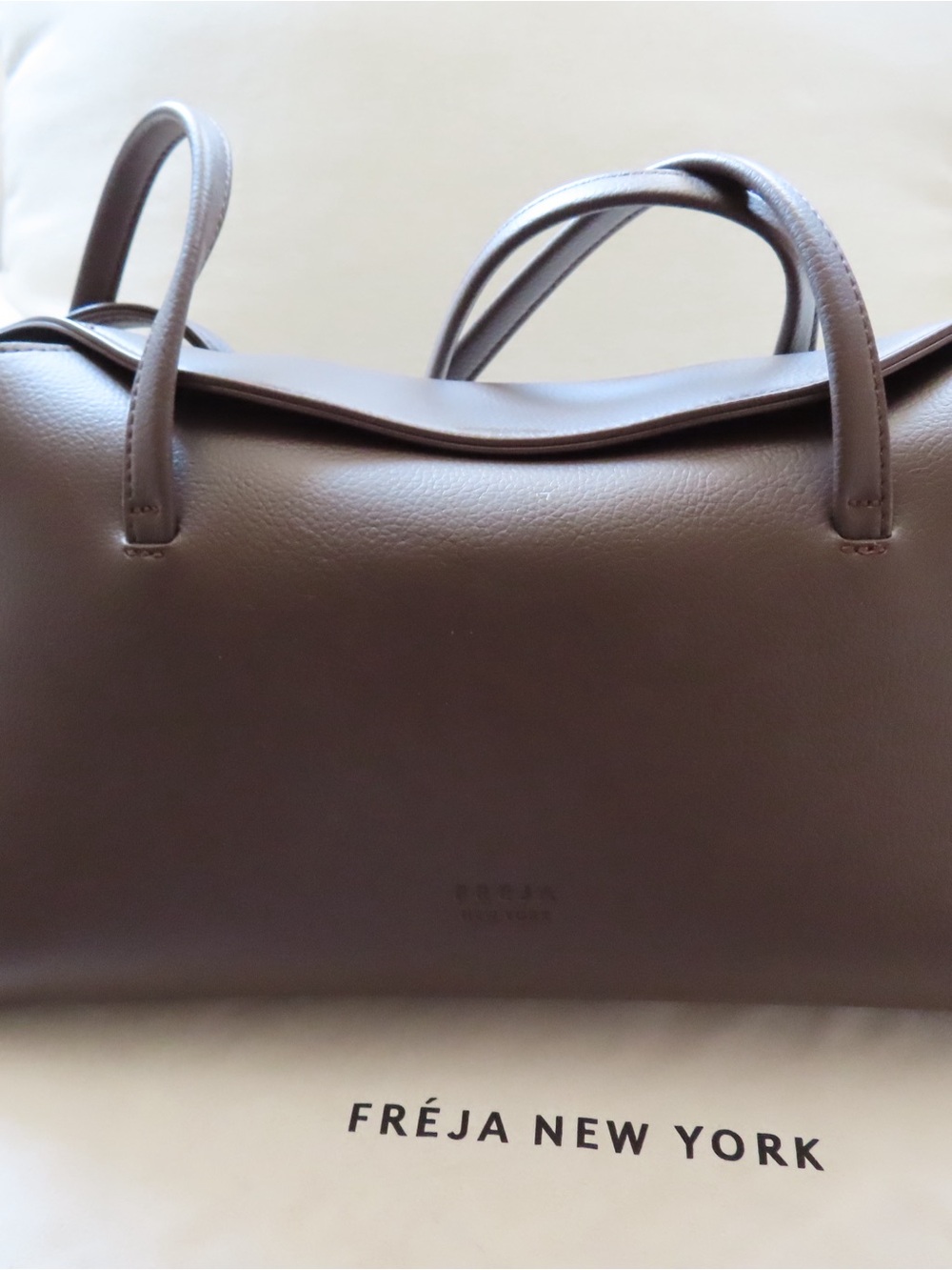 Freja NYC Leather Shoulder Bag in Brown - Picture 2 of 9